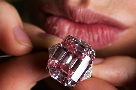 Những viên kim cương hồng đáng mơ ước nhất thế giới